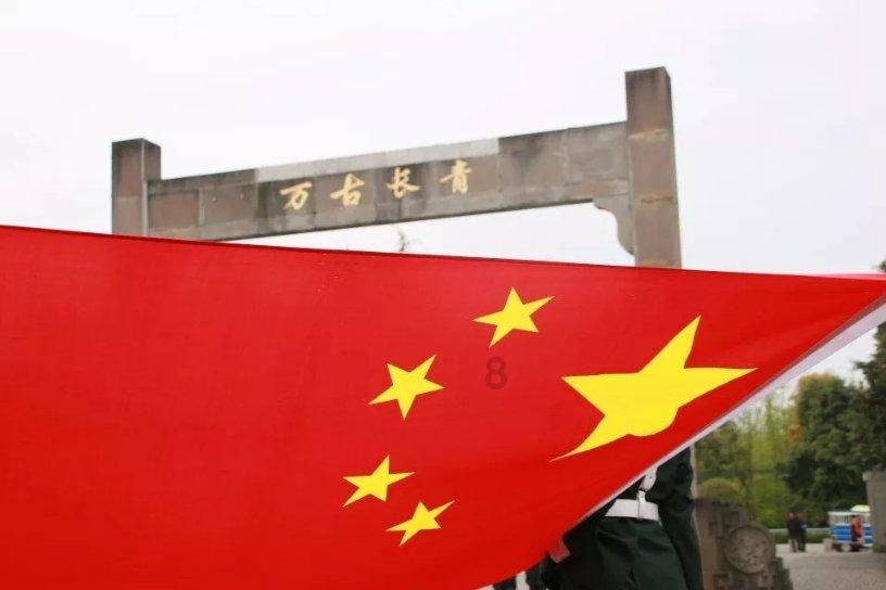 音乐会奏《孤勇者》引小朋友大合唱！这首歌为何能带动小朋友的“灵魂”？游戏画面