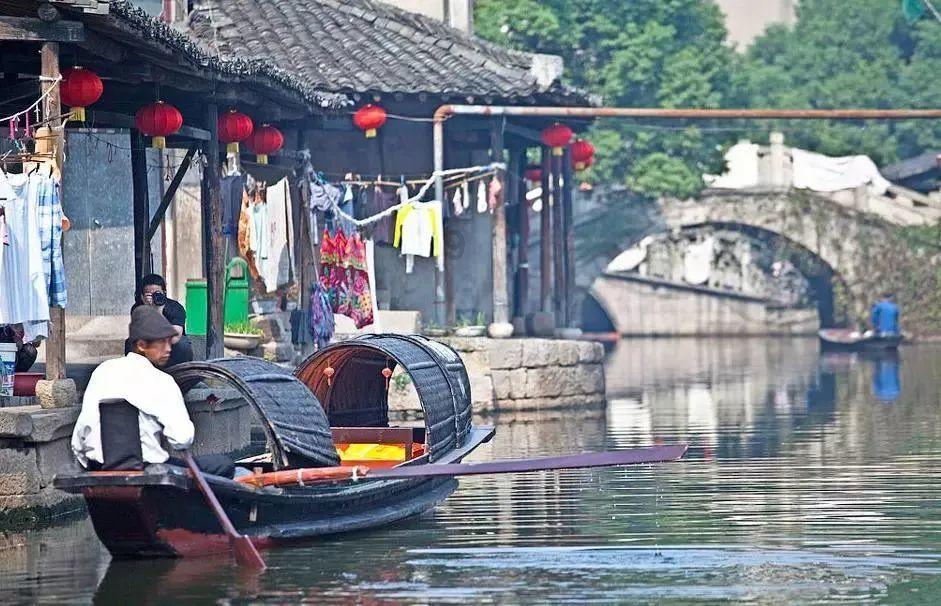 小叶子The ONE智能钢琴评测：软硬件结合，音乐小白学钢琴零负担